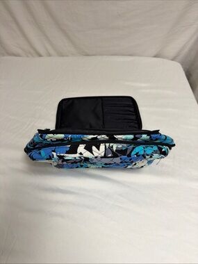 Vera Bradley Camo floral Brush & Blush Cosmetic Travel Soft Case Gently Used